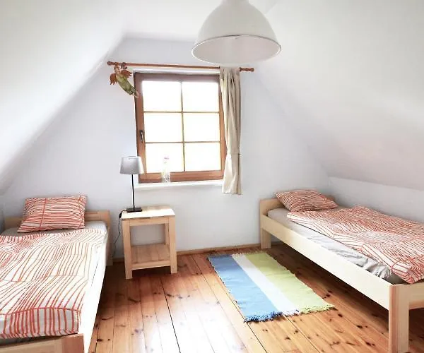 Pod Klonami Dziemiany